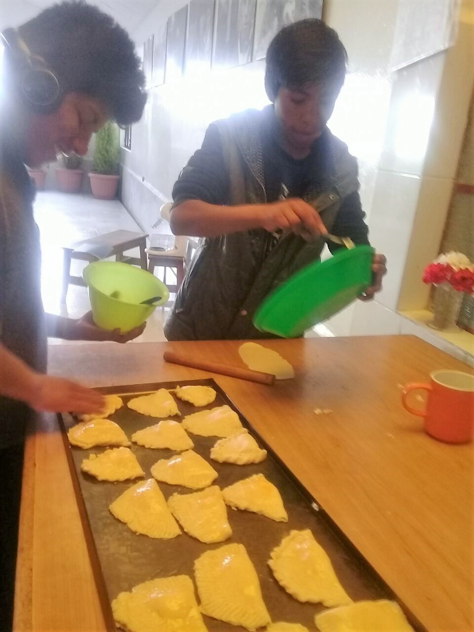 preparando empanadas.jpg